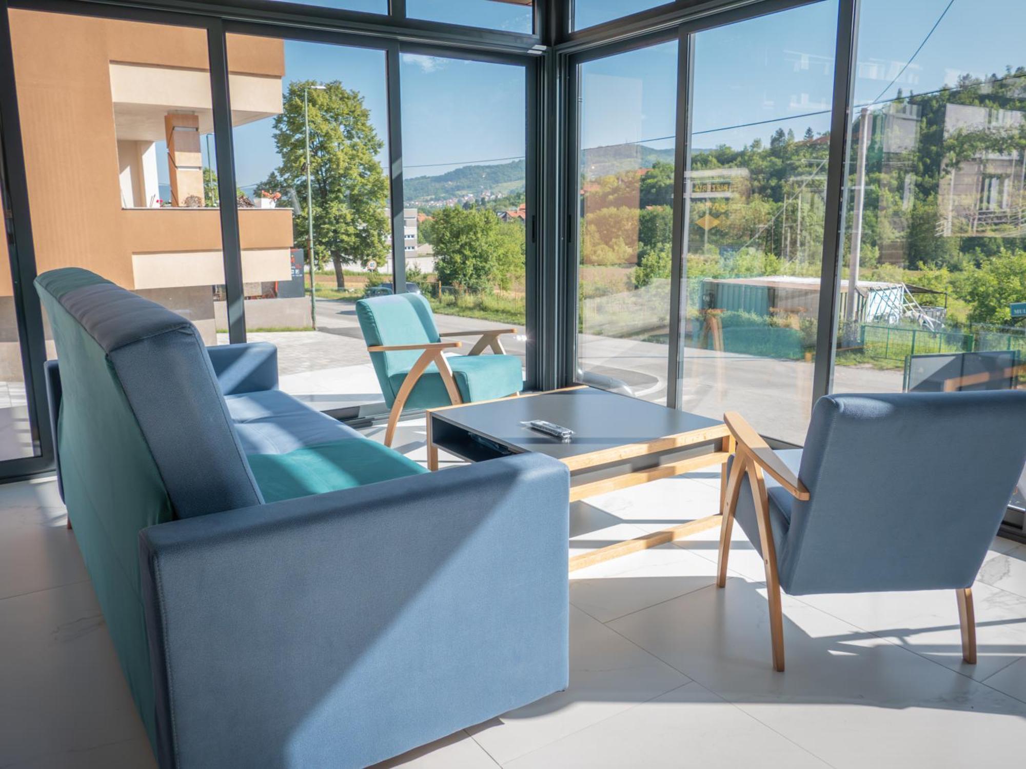 Sunny Corner Apartments Visoko Dış mekan fotoğraf