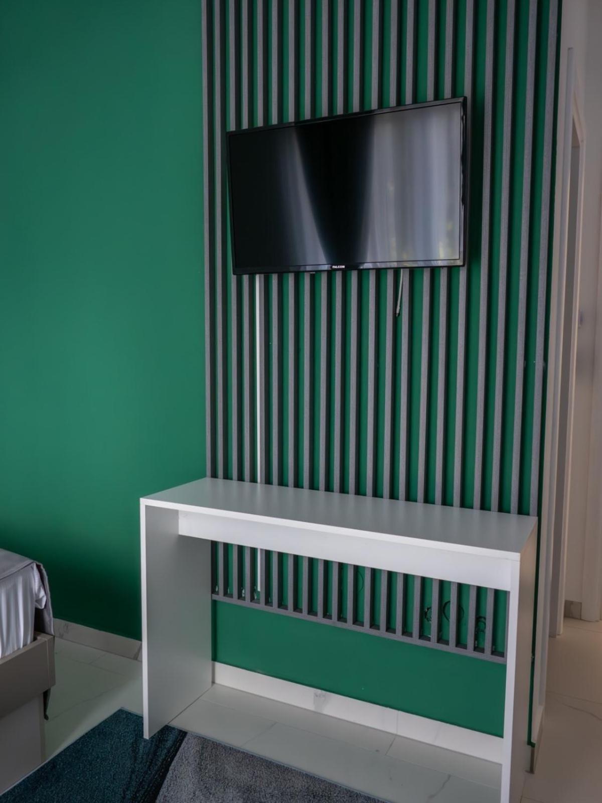 Sunny Corner Apartments Visoko Dış mekan fotoğraf