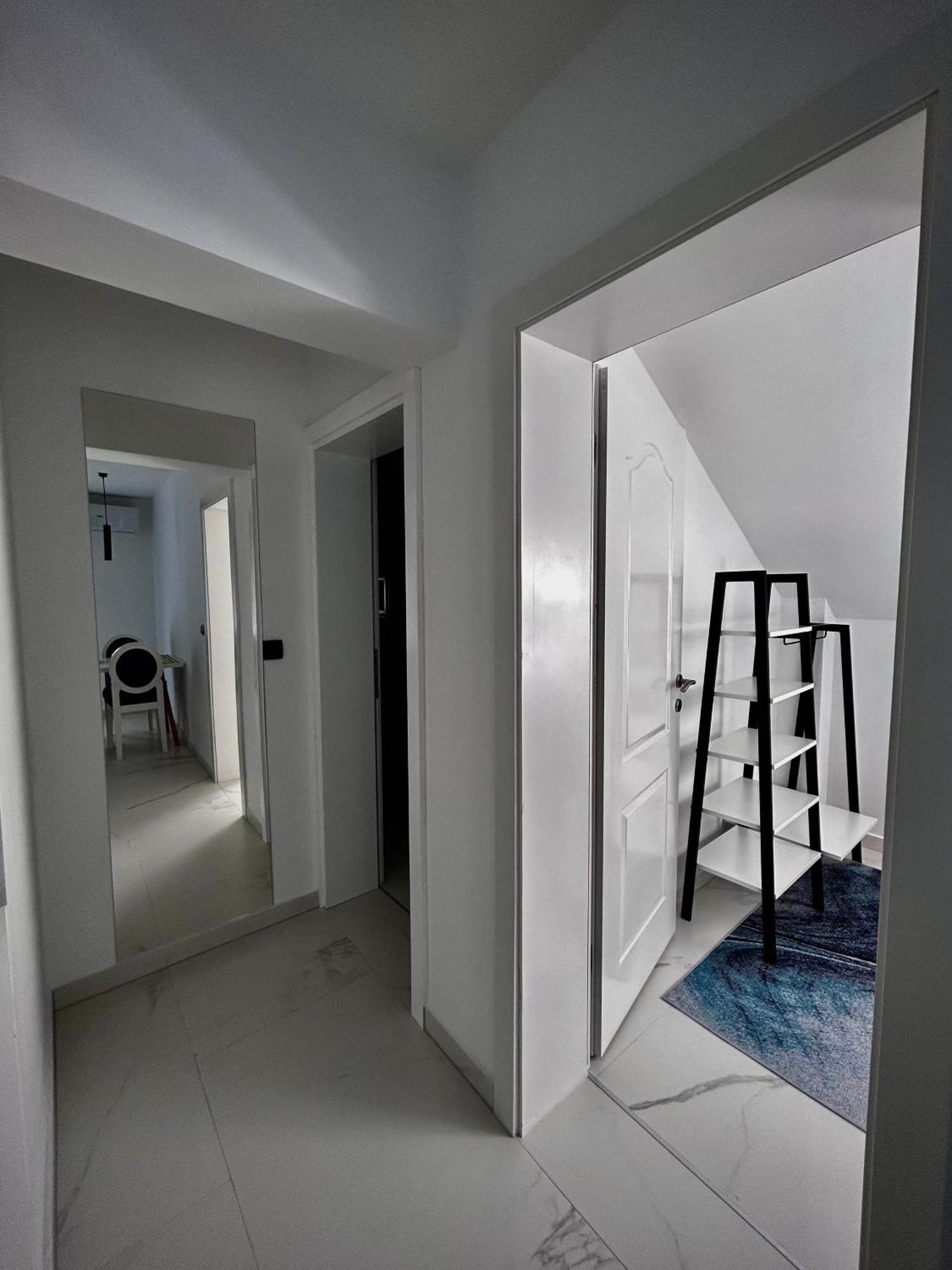 Sunny Corner Apartments Visoko Dış mekan fotoğraf
