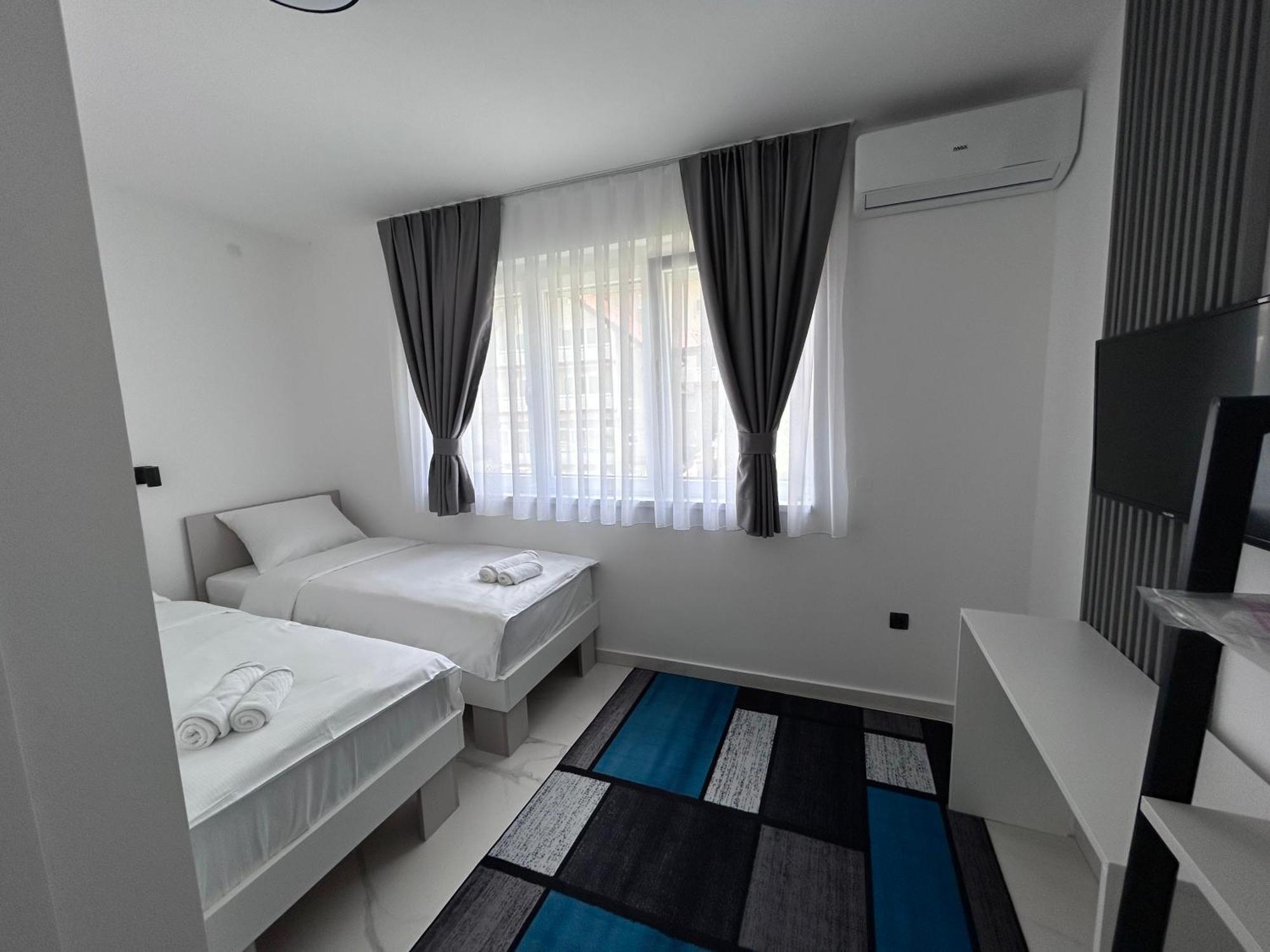 Sunny Corner Apartments Visoko Dış mekan fotoğraf